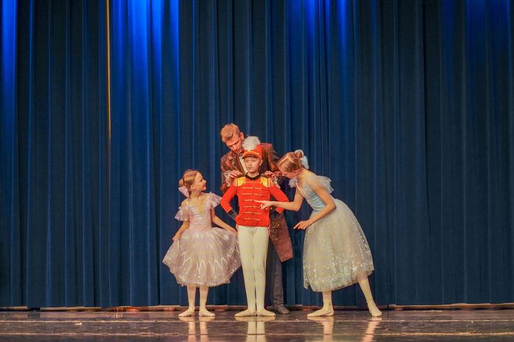 Der Nussknacker / Kinderballett der Internationalen Ballettschule Alte Heide